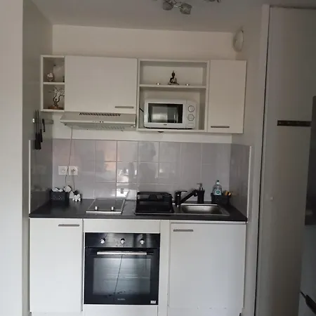 Appartement Design Proche Des Grand Axes Marseilles